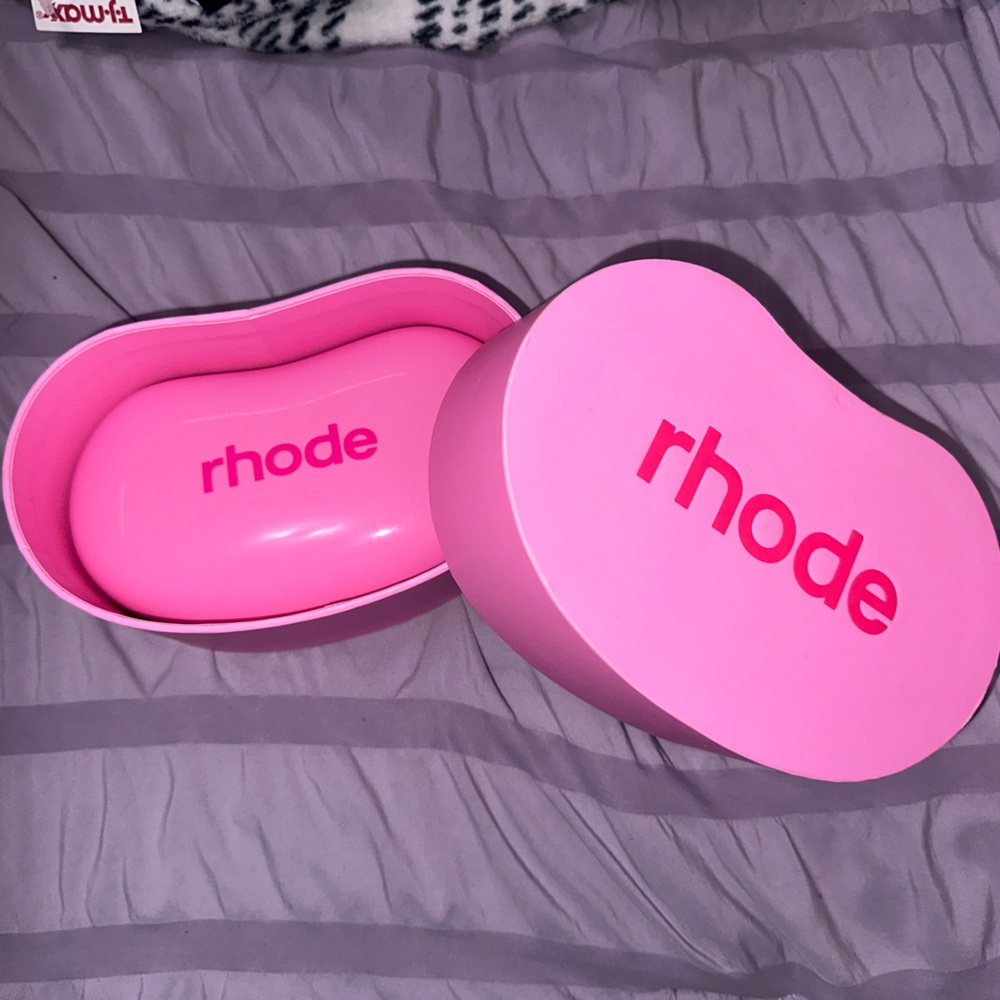 LIMITED EDITION Rhode Jellybean pouch and box ONLY! Very rare item!